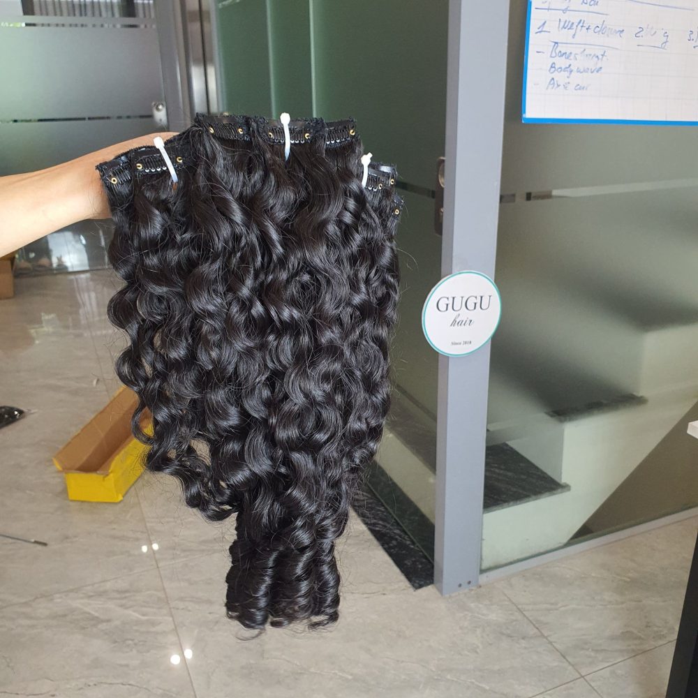 curly-clip-in-hair-extensions-natural-black-guguhair