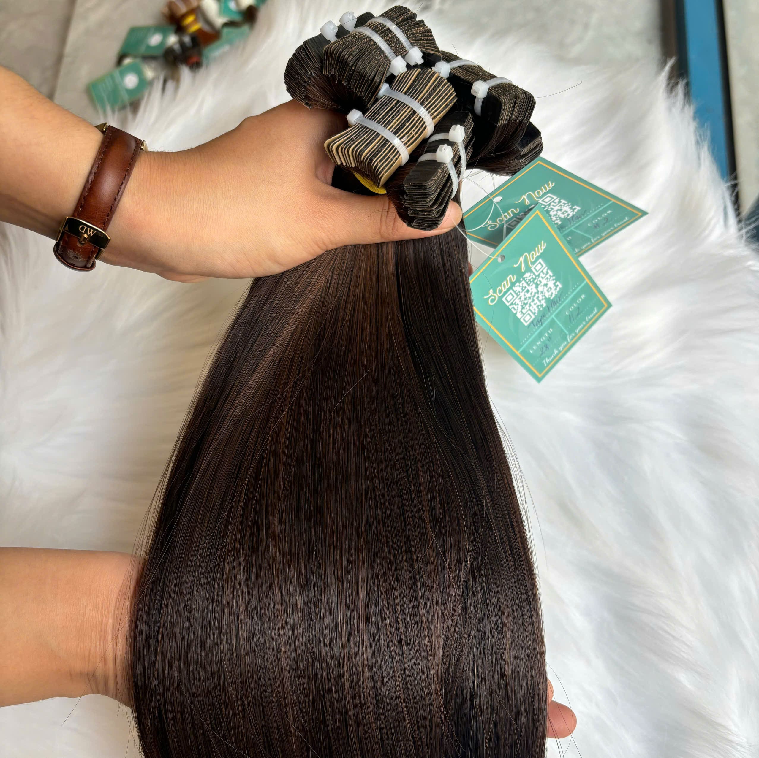 Premium 28 inch Best Tape In Hair Extensions – GUGU Hair 3 Tape in hair extensions