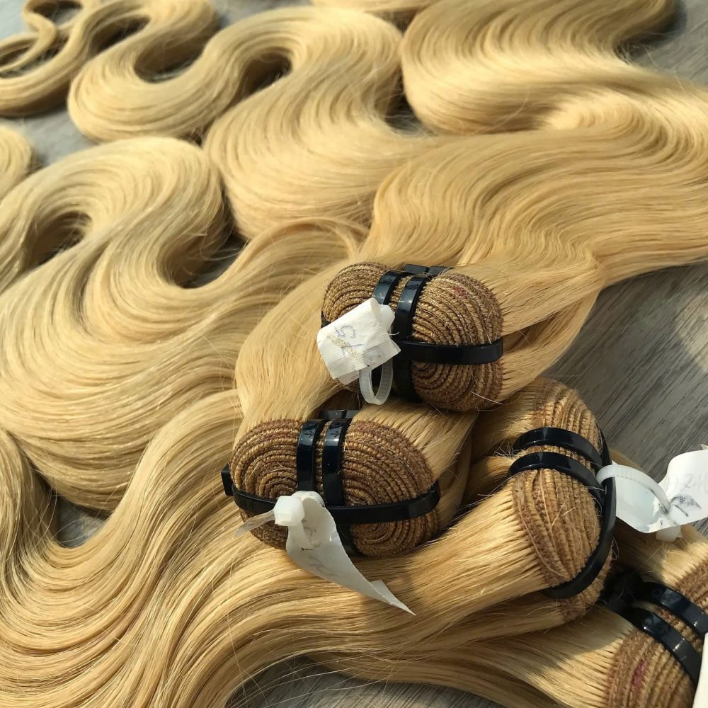blonde wavy hair extensions