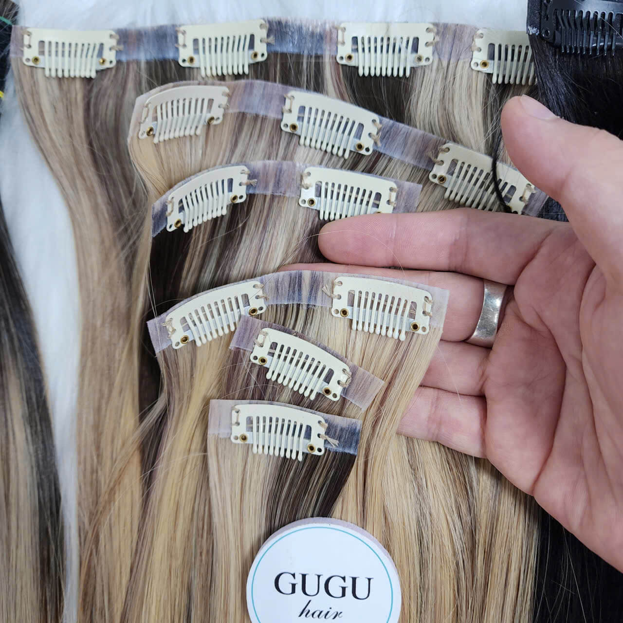 Clip-in-hair-extensions Blonde Bone Staight 8 Clip In Extensions 3