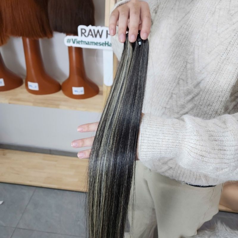 Highlight Natural Color Weft Hair - Vietnamese Raw Hair Extensions